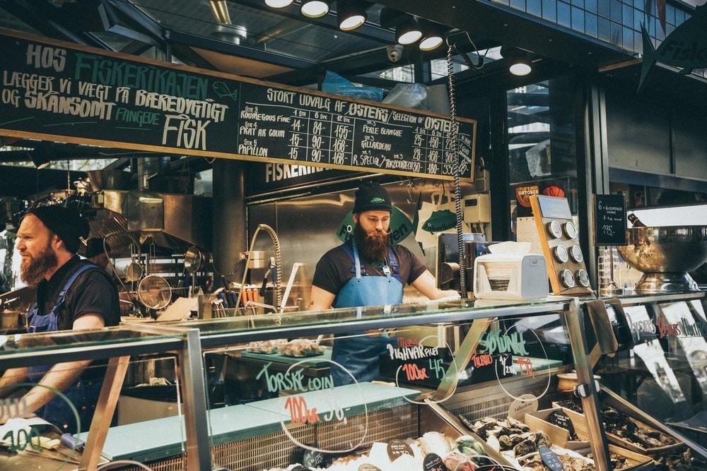 What Kind of Display Case Do I Need for My Deli or Bakery?