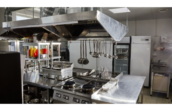 Restaurant Equipment Material Composition: Different Materials and Stainless Steel Grades