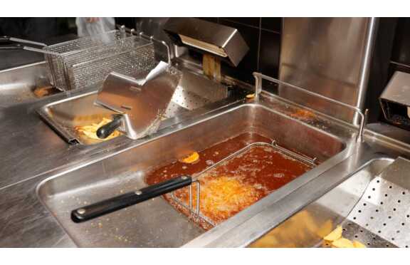 What Is A Commercial Deep Fryer: How To Choose The Best One