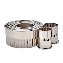 Winco CST-12 11-Piece Round Fluted Heavy Stainless Steel Cookie Cutter Set